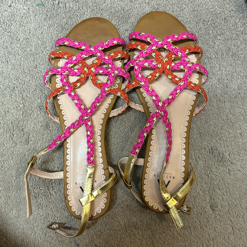 Brand New Madison by Shoe Dazzle strappy Sandal